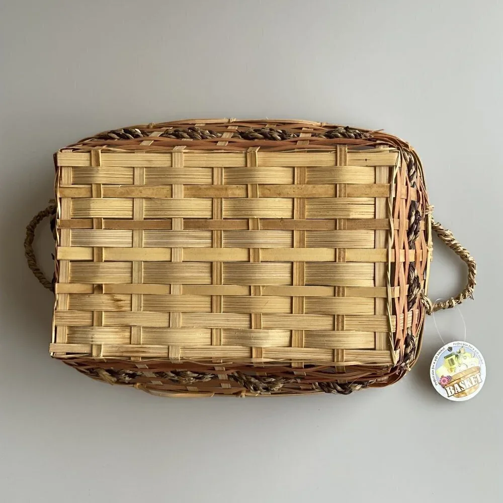 WICKER WOVEN GIFT BASKET LIGHTWEIGHT